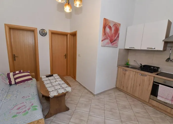 Karacic Appartement Vir